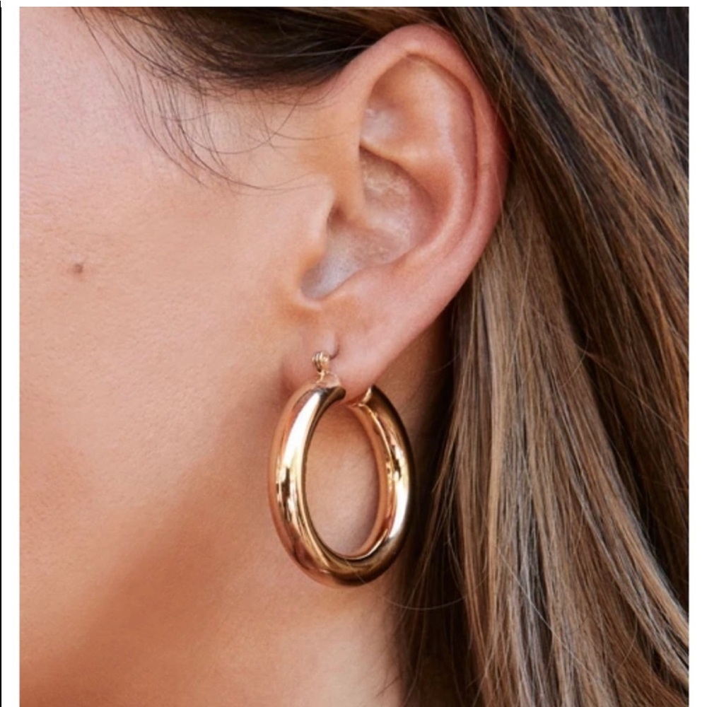 ISO !!!!!! Luv AJ Sivan Havana hoops .